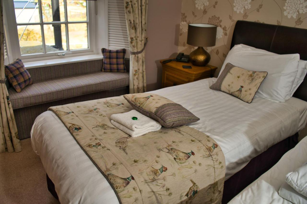 Glen Clova Hotel & Luxury Lodges Millton of Clova Eksteriør bilde