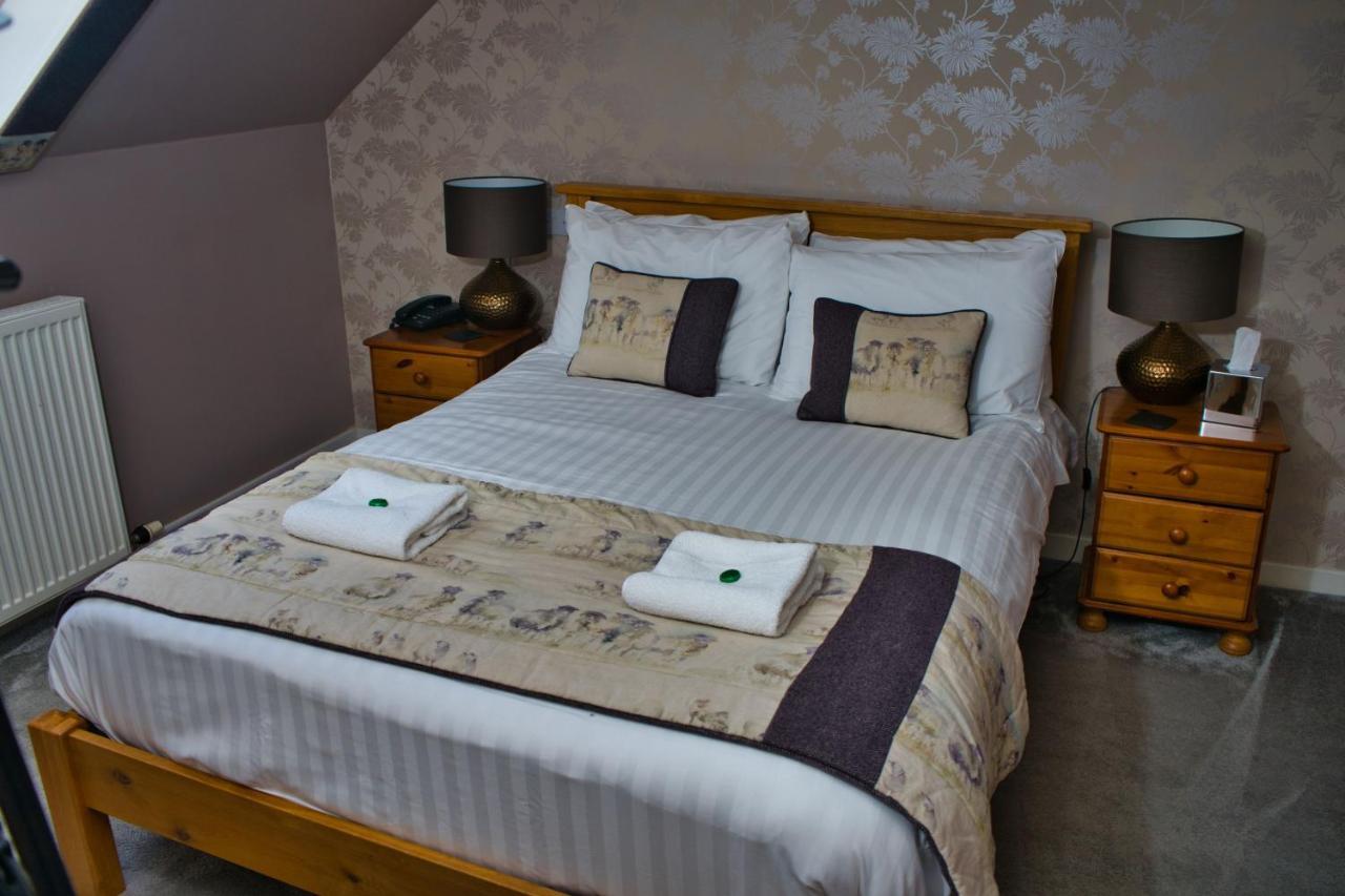 Glen Clova Hotel & Luxury Lodges Millton of Clova Eksteriør bilde
