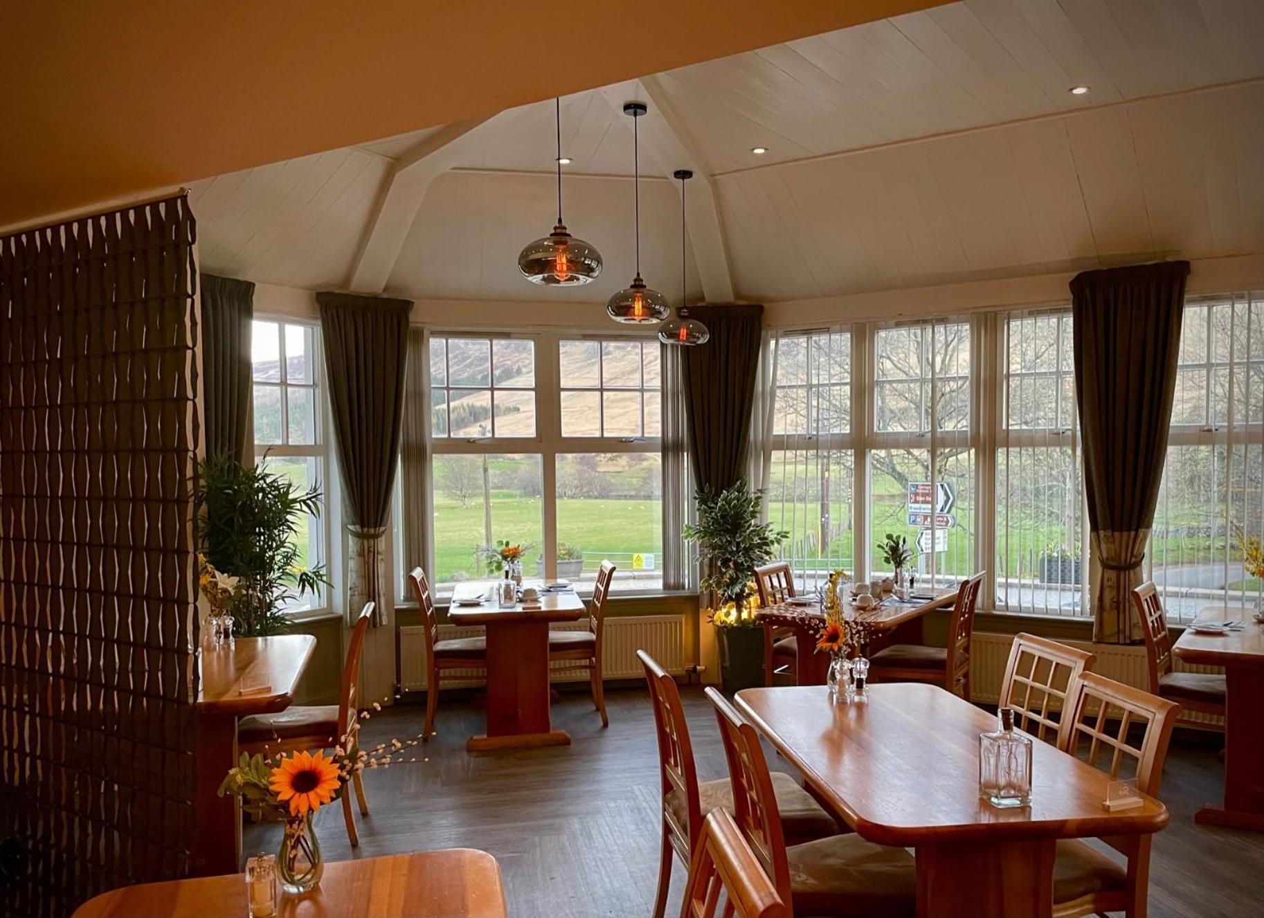 Glen Clova Hotel & Luxury Lodges Millton of Clova Eksteriør bilde
