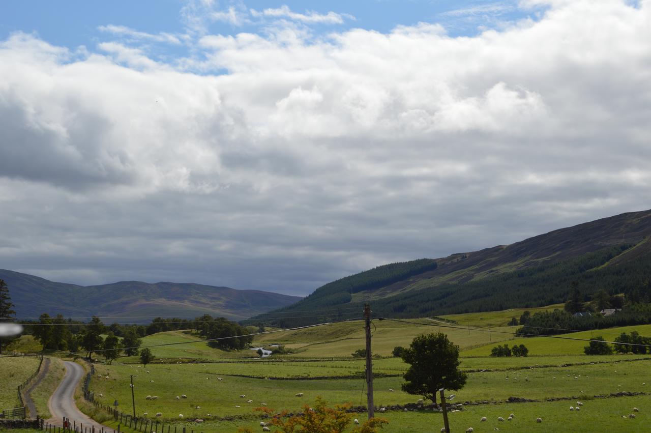Glen Clova Hotel & Luxury Lodges Millton of Clova Eksteriør bilde